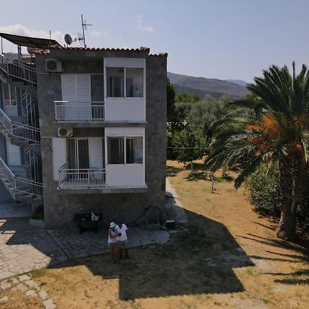 Pension Lakis Prínosz Kültér fotó