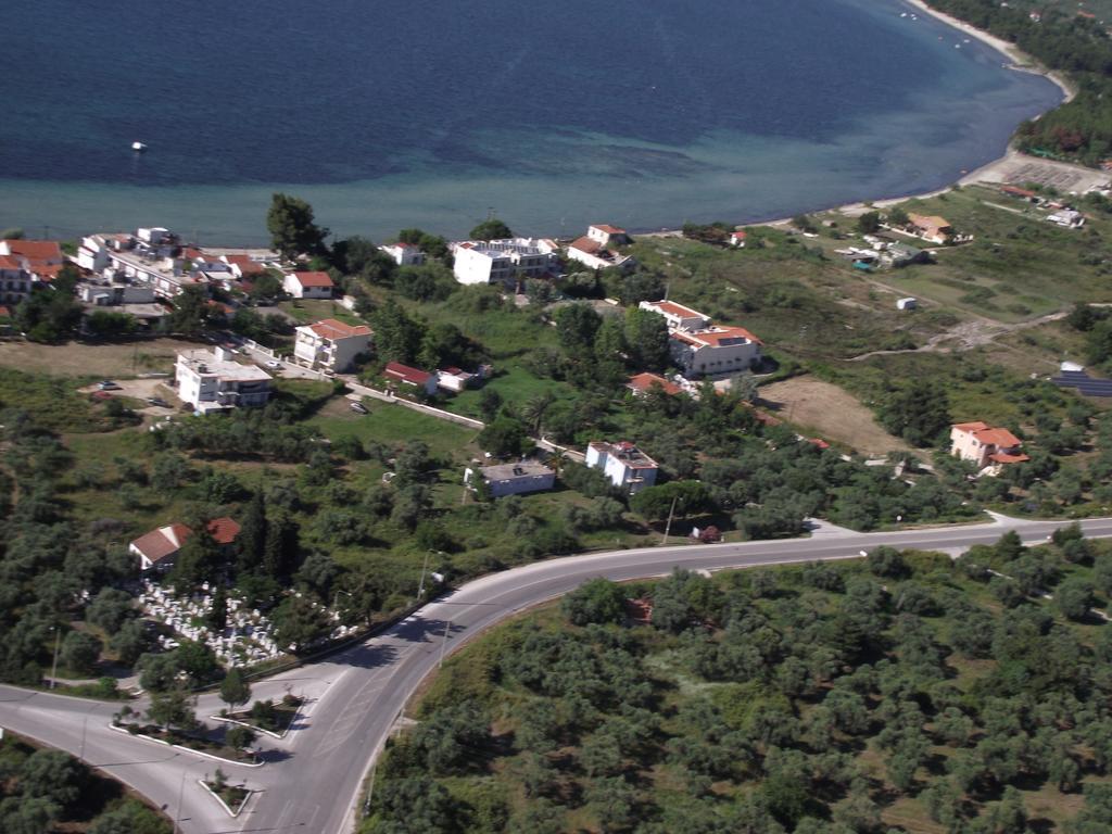 Pension Lakis Prínosz Kültér fotó
